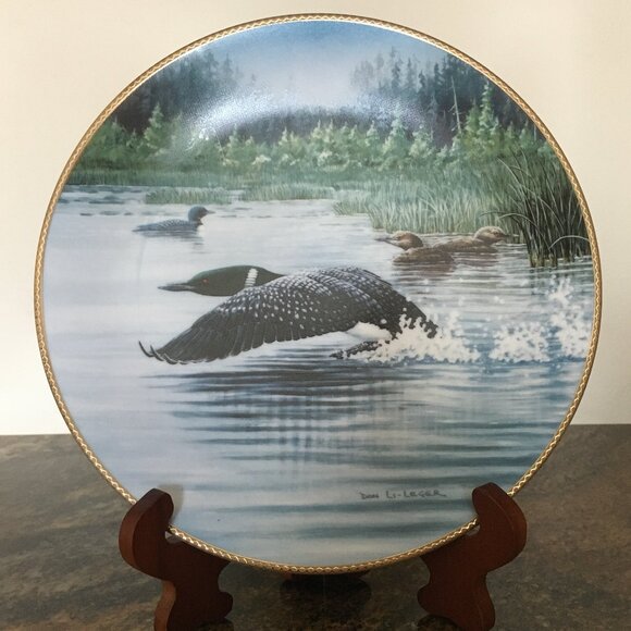 2/$40 Voice of the North Decorative Plate 'Time To Fly' Don Li-Leger - Picture 1 of 8